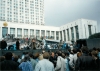 Moscow, 1991: Defenders of the Russian parliament resist the coup d’etat with barricades erected to prevent a military takeover of the building. The IFLA conference was taking place at the same time, just two blocks away.